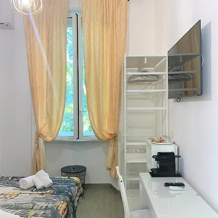 Alojamento de Acomodação e Pequeno-almoço Molly Roma