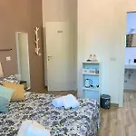 住宿加早餐酒店 Molly 4*