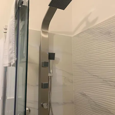 فندق مبيت وإفطار Molly 4*