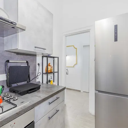 Molly فندق مبيت وإفطار 4*